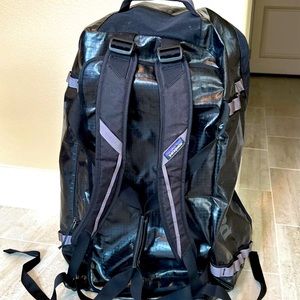 Patagonnia Black Hole duffel 90L